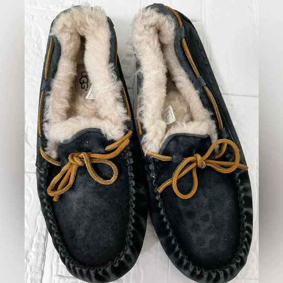 UGG Olsen Slippers Size 9 - Picture 1 of 4